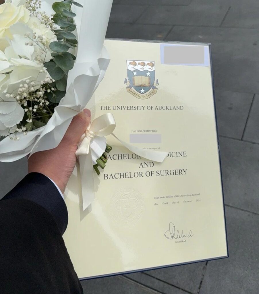 办加拿大本科毕业证